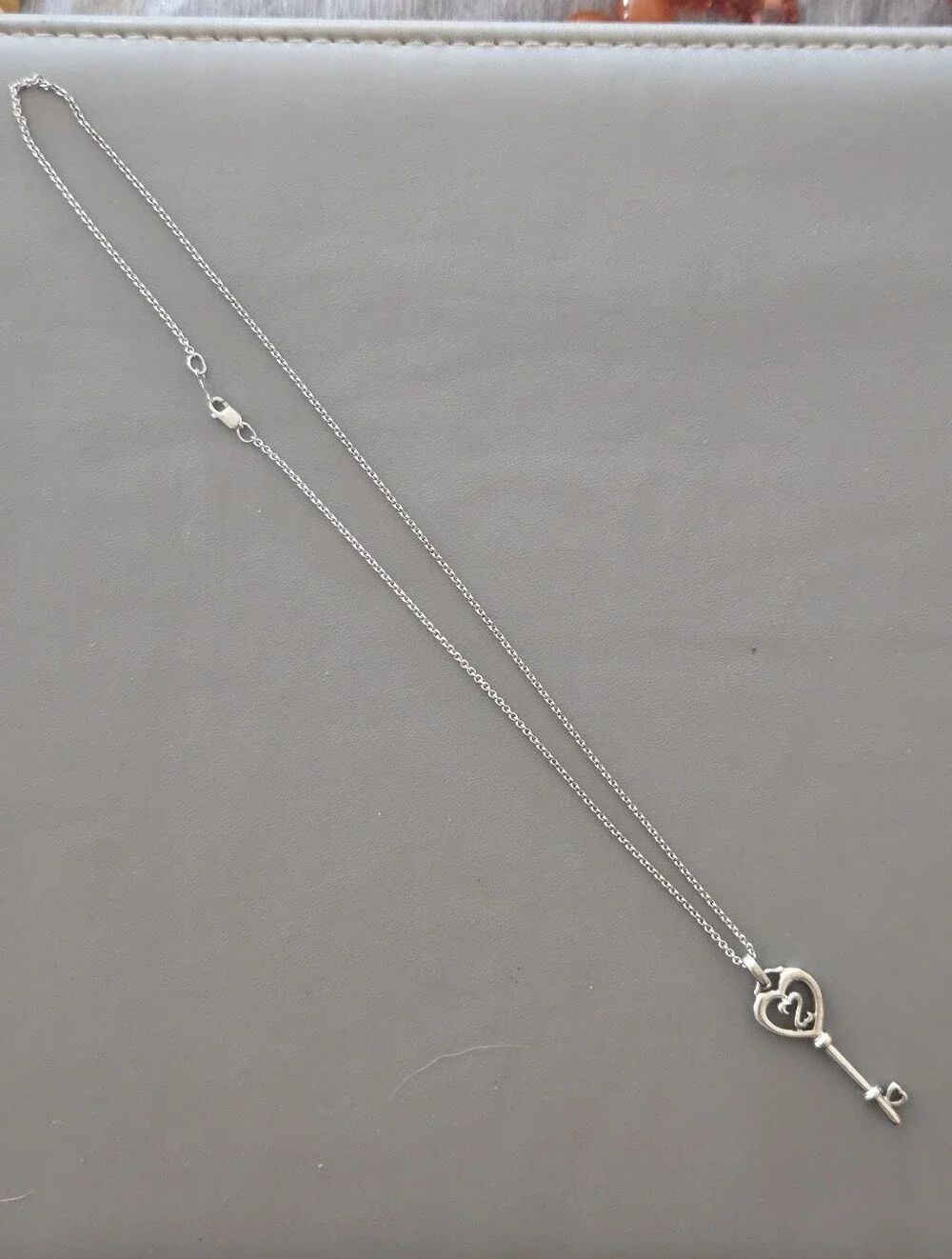 Vintage Jane Seymour Open Heart Key Necklace - Picture 2 of 4